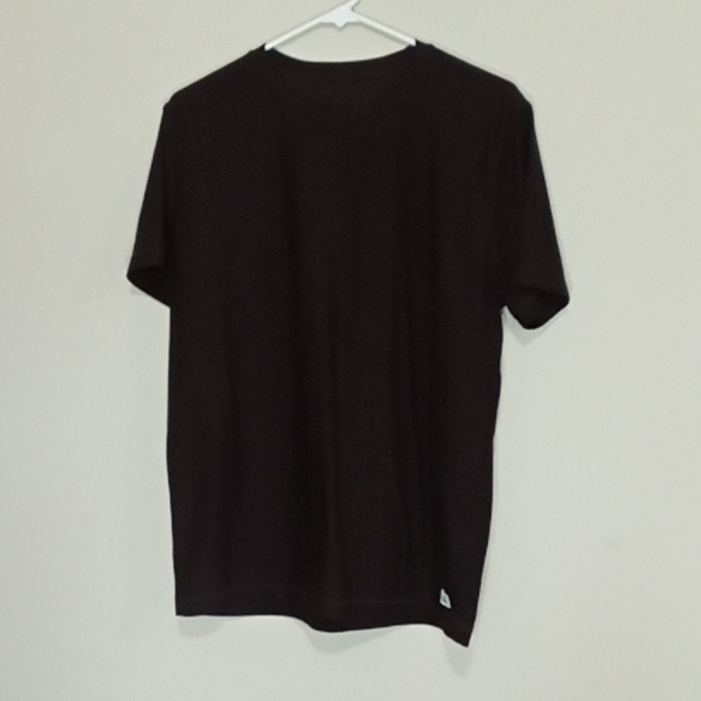 Vuori Men's Strato Tech Tee Shirt - Dark Maroon Medium